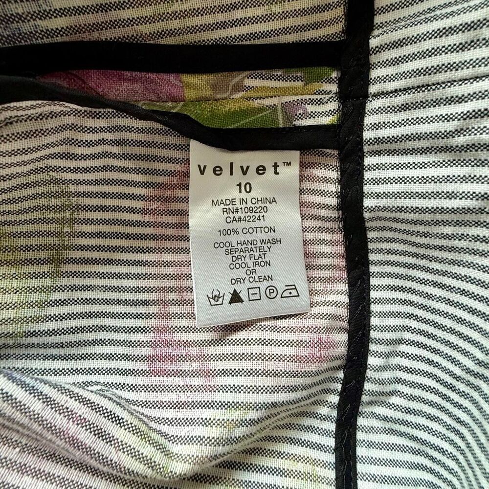 NWOT Anthropologie Velvet Somewhere Anywhere Dress Roses Ruffle Zip Size 10 - Picture 4 of 6